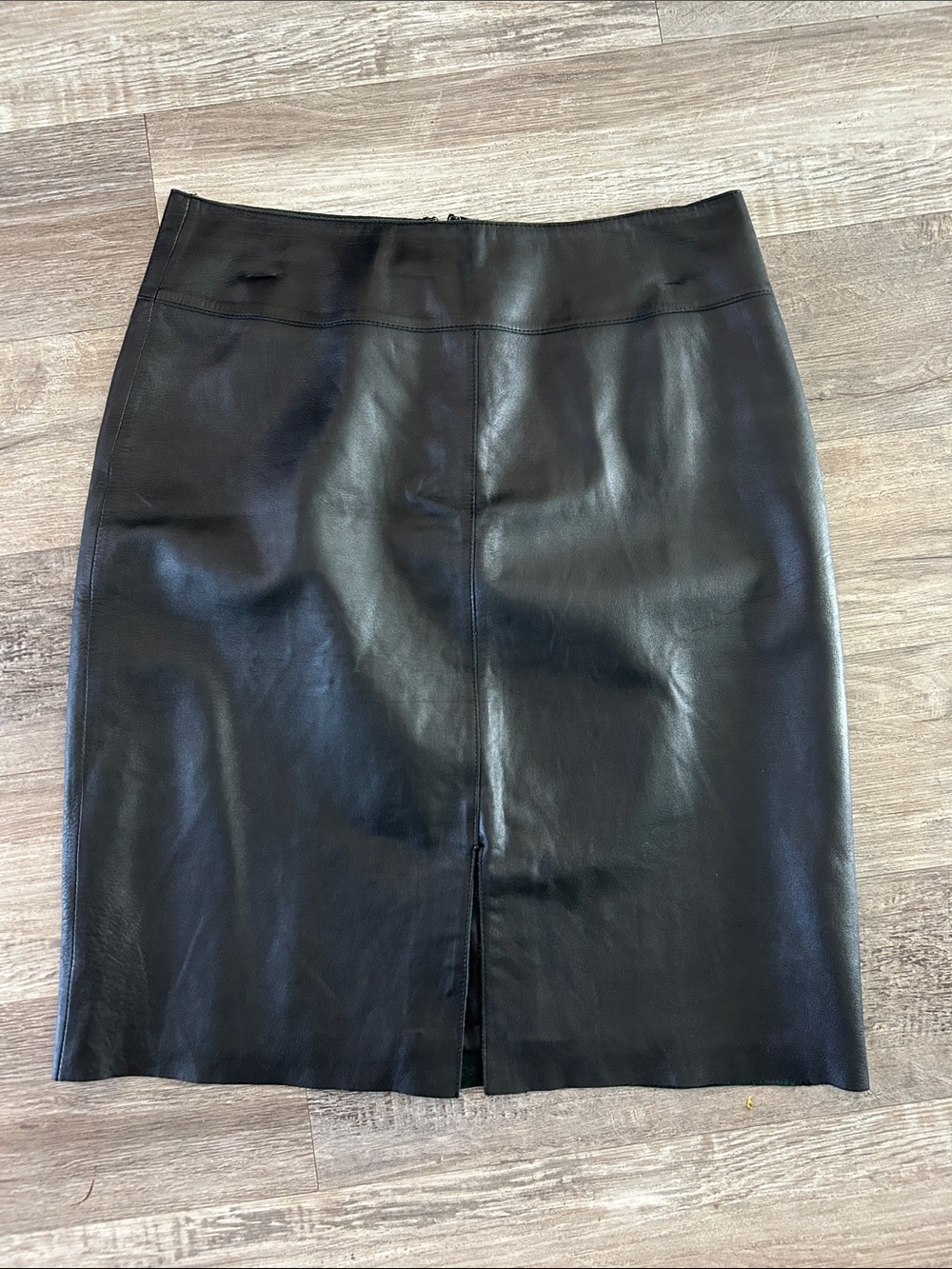 Classiques Entier Black Leather Pencil Skirt with Front Slit